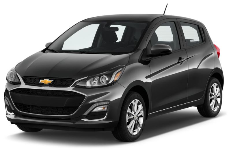 Chevrolet Spark 4-seat car with a luxurious and strong design is loved by many people